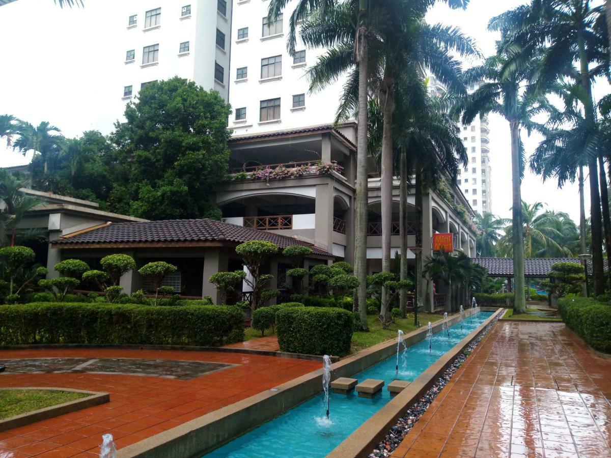 Apartment Garden View